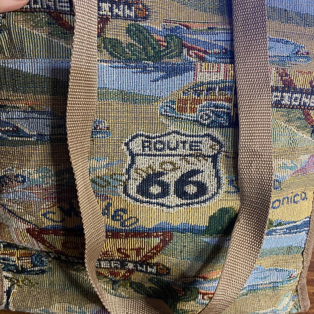 Route 66 bay